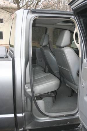 2007 DODGE RAM 1500 4X4 QUAD CAB HEMI XTRA CLEAN - cars & trucks -... for sale in Wonder Lake, WI – photo 10