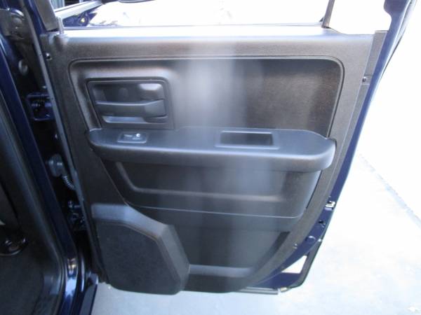2013 Ram 1500 - RECENTLY SMOGGED - 6 SEATER - AC AND HEATER WORKS -... for sale in Sacramento , CA – photo 16