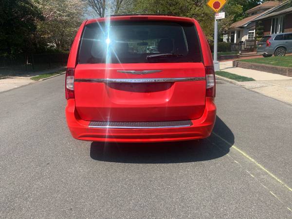 2013 Chrysler Town and Country L Minivan 4D mini van Cargo - cars & for sale in Brooklyn, NY – photo 6