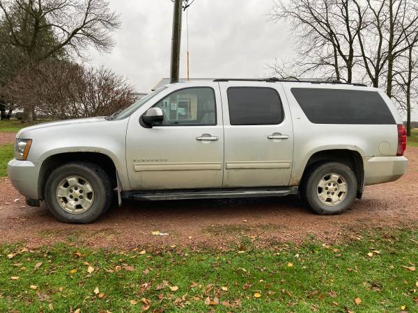 2010 Chevy Suburban LT, 1500, 5.3 L, V8 - cars & trucks - by owner -... for sale in Chili, WI – photo 2