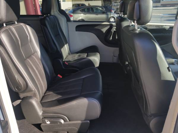 //2013 Chrysler Town and Country//1-Owner//New Tires//DVD//Must See// for sale in Marysville, CA – photo 21