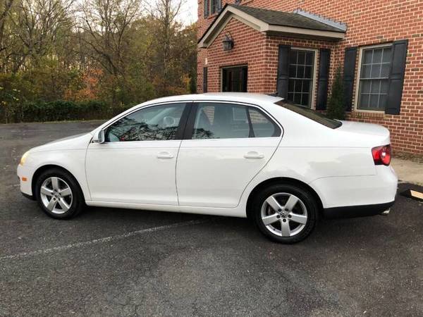 2009 VOLKSWAGEN JETTA SE *LEATHER****$500 Down , $199 a month - cars... for sale in Warrenton, District Of Columbia – photo 3