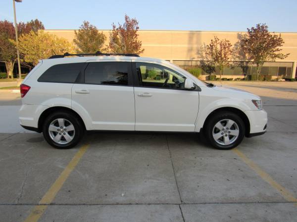 2012 Dodge Journey - cars & trucks - by dealer - vehicle automotive... for sale in Sterling Heights, MI – photo 7