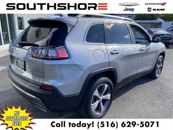 2019 Jeep Cherokee Limited SUV - cars & trucks - by dealer - vehicle... for sale in Inwood, NY – photo 4