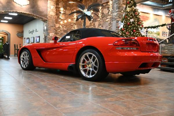 2004 Dodge Viper NOW $2,000 OFF! SRT10 - GORGEOUS LOW K !! Stock#... for sale in Winnipeg, CA – photo 3