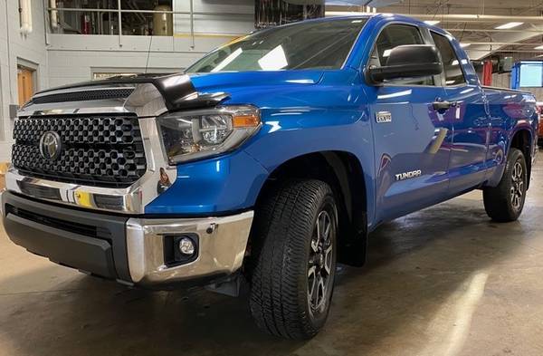 2018 Toyota Tundra SR5 Double Cab 5.7L 4WD - cars & trucks - by... for sale in Coopersville, MI – photo 3