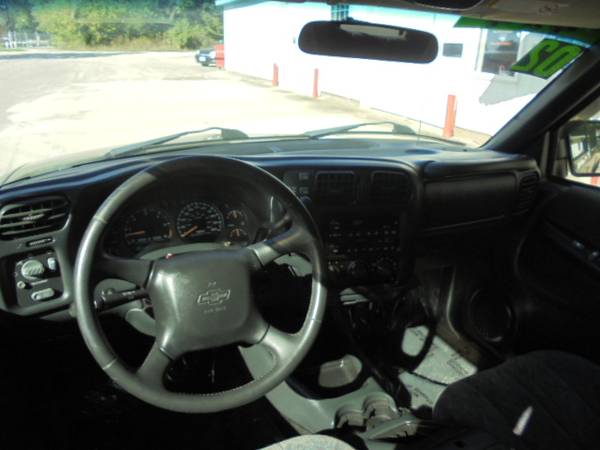 2002 Chevy S10 LS Crew Cab 4X4**New Tires/Sharp**{www.dafarmer.com} for sale in CENTER POINT, IA – photo 7