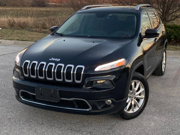 2015 Jeep Cherokee Limited 4X4 ***95K MILES ONLY*** - cars & trucks... for sale in Omaha, NE – photo 3