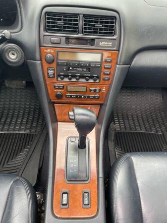 2000 Lexus ES 300 Base 4dr Sedan 1 Country Dealer-SEE us at for sale in Ponca, IA – photo 17