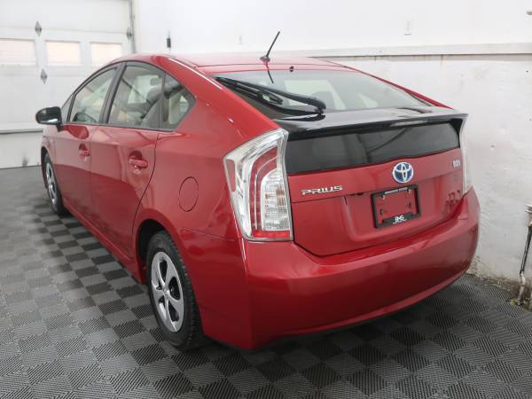 2015 Toyota Prius Hatchback Two - Warranty - cars & trucks - by... for sale in Hastings, MI – photo 3