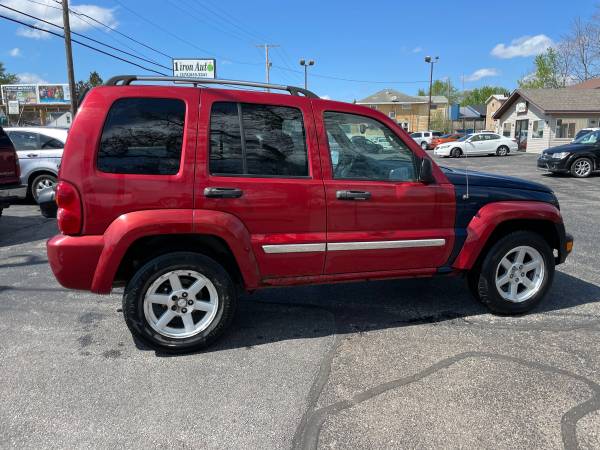 2005 JEEP LIBERTY 4x4 Limited - - by dealer - vehicle for sale in South Bend, IN – photo 3