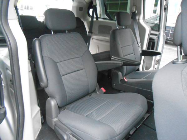 2010 DODGE GRAND CARAVAN - cars & trucks - by dealer - vehicle... for sale in Trafford, PA – photo 14