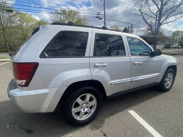 2010 Jeep Grand Cherokee Laredo Sport Utility 4D Drive Today! for sale in East Northport, NY – photo 9