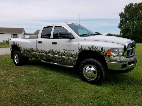 2004 Dodge Ram Cummins Diesel 4WD Dually for sale in Creal Springs, IL – photo 2