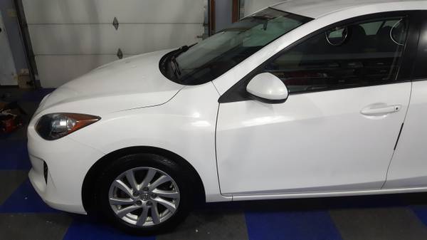 2012 Mazda 3 I-Touring - cars & trucks - by owner - vehicle... for sale in Sycamore, IL – photo 8