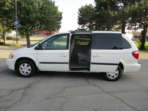 2002 Dodge Grand Caravan, FWD, auto, 6cyl, 3rd row, smog, SUPER... for sale in Sparks, NV – photo 6