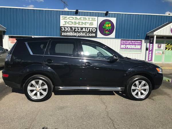 2010 MITSUBISHI OUTLANDER...GUARANTEED FINANCING FOR EVERYONE!!! for sale in Akron, OH – photo 3