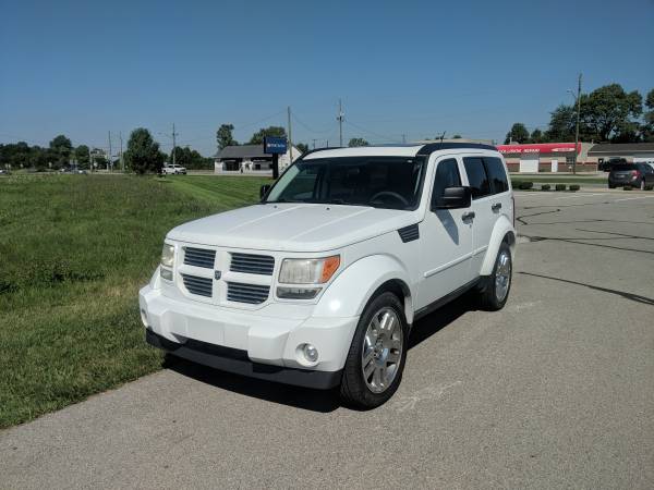 2011 Dodge Nitro - cars & trucks - by dealer - vehicle automotive sale for sale in McCordsville, IN – photo 2