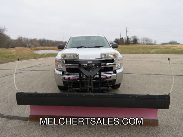 2007.5 CHEVROLET 2500HD REG CAB LT GAS 6.0L 8FT WESTERN 34K MILES... for sale in Neenah, WI – photo 3