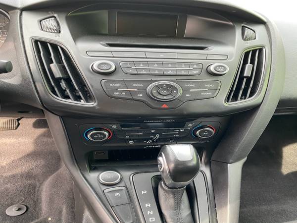 2016 Ford Focus 4dr Sdn SE - - by dealer - vehicle for sale in Bridgeville, DE – photo 12