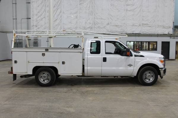 '13 Ford F350 XL SD SuperCab Utility Truck for sale in West Henrietta, NY – photo 2