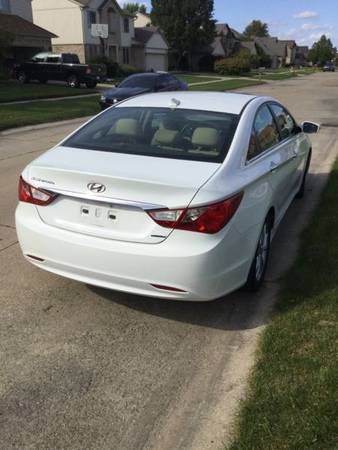 2013 Hyundai Sonata Limited - Clean Car with Clean Title for sale in Macomb, MI – photo 4