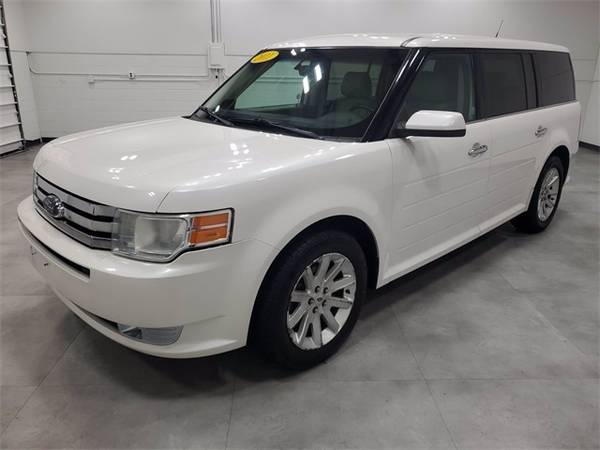 2011 Ford Flex SEL with - - by dealer - vehicle for sale in Wapakoneta, OH – photo 3