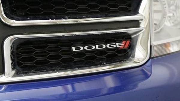 2014 Dodge Avenger 4dr Sdn SE Sedan - cars & trucks - by dealer -... for sale in Portland, OR – photo 3