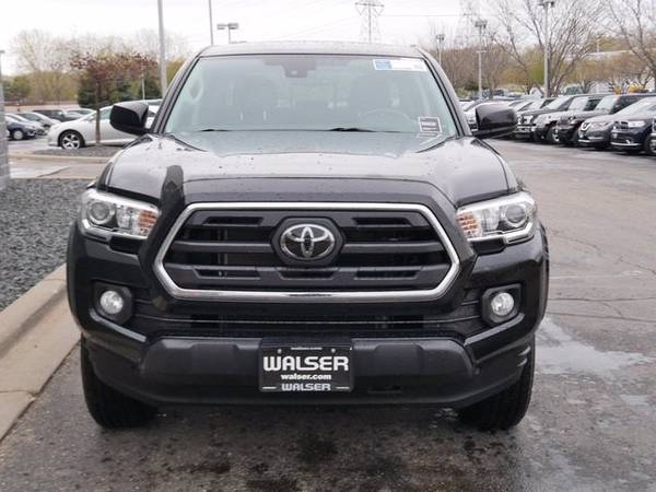 2018 Toyota Tacoma SR5 - - by dealer - vehicle for sale in Burnsville, MN – photo 8