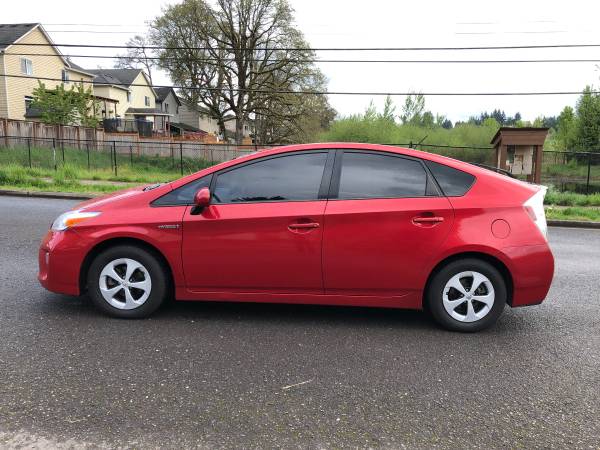 2015 Toyota Prius FOUR Hybrid 51 MPG Gas saver Leather seats for sale in Vancouver, OR – photo 2