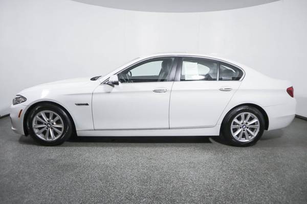 2016 BMW 5 Series, Alpine White for sale in Wall, NJ – photo 2