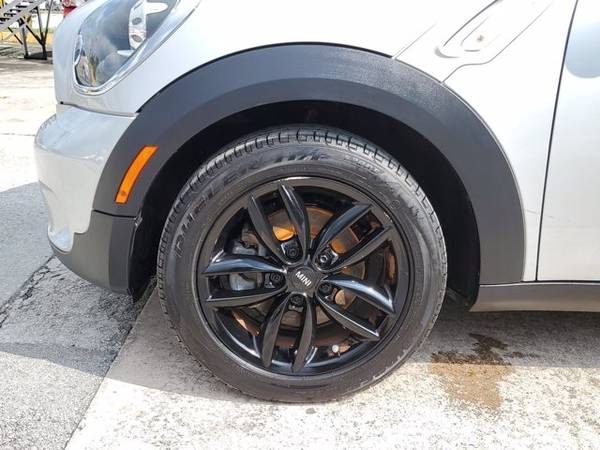 2013 MINI Cooper Countryman Base with - cars & trucks - by dealer -... for sale in Miami, FL – photo 8