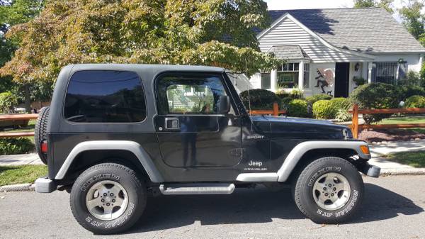 2003 jeep wrangler sport black/black 1owner.excellent condition for sale in Roslyn Heights, NY – photo 5