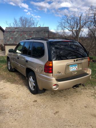 2004 GMC Envoy SLT - cars & trucks - by owner - vehicle automotive... for sale in Stockton, WI – photo 3