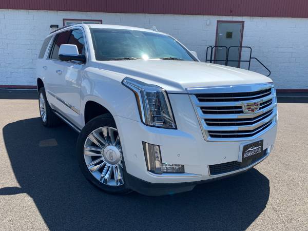 2017 CADILLAC ESCALADE PLATINUM 4X4 4DR SUV - - by for sale in Springfield, IL – photo 2
