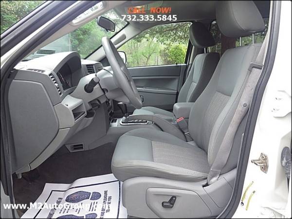 2007 Jeep Grand Cherokee Laredo 4dr SUV 4WD - - by for sale in East Brunswick, PA – photo 5