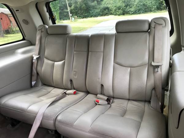 04 Cadillac Escalade SOLID CLEAN ONE OWNER!! for sale in Greenbrier, AR – photo 5