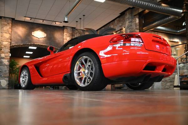2004 Dodge Viper NOW $2,000 OFF! SRT10 - GORGEOUS LOW K !! Stock#... for sale in Winnipeg, CA – photo 12