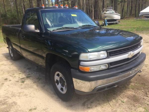 02 Chevy Silverado 1500 4x4 long bed low miles V8 very clean runs for sale in Hanover, MA – photo 2
