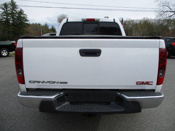 2011 GMC Canyon 4x4 4WD Truck SLE1 Full Power Crew Cab - cars & for sale in Brentwood, MA – photo 4