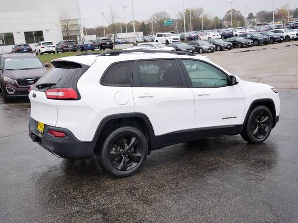 2016 Jeep Cherokee Altitude - - by dealer - vehicle for sale in Bloomington, MN – photo 12