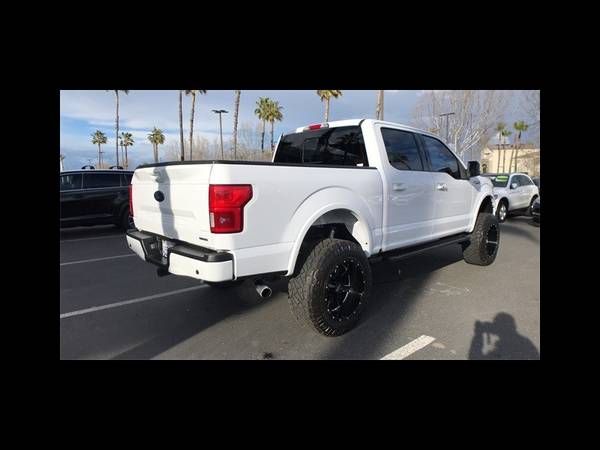 2018 Ford F-150 Lariat 4x4 With ONLY 8K Miles Like New - cars & for sale in Fresno, SD – photo 4