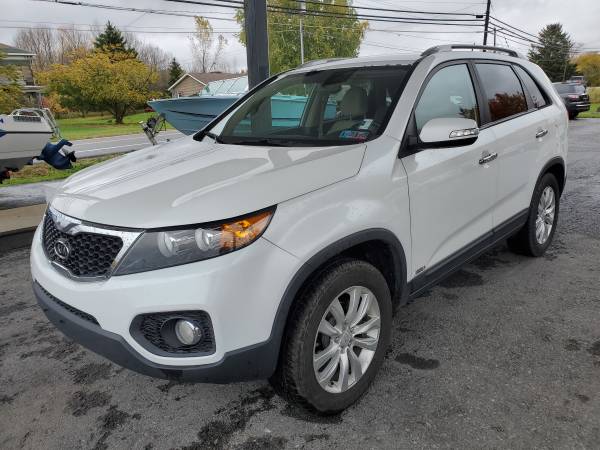 2011 Kia Sorrento AWD V6 Pennsylvania Two Owners No Accidents - cars... for sale in Oswego, NY – photo 3