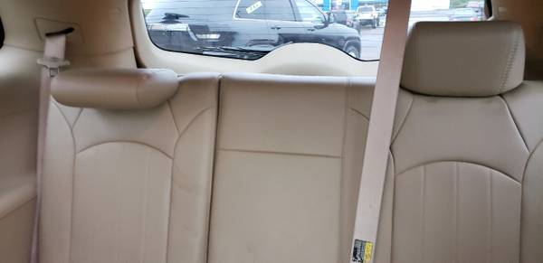 MOON ROOF!! 2009 Buick Enclave FWD 4dr CXL for sale in Chesaning, MI – photo 18