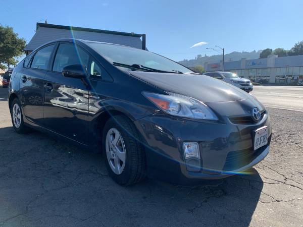 2010 Toyota Prius V 4dr HB Hybrid 2 years extended WARRANTY - cars &... for sale in San Mateo, CA – photo 3