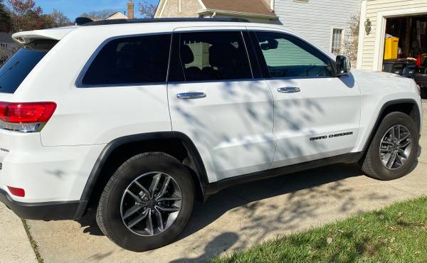2019 Jeep Grand Cherokee Limited 4x4 - cars & trucks - by owner -... for sale in Laurel, District Of Columbia – photo 5