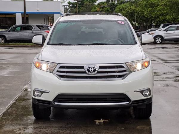 2013 Toyota Highlander Plus SKU:DS109636 SUV - cars & trucks - by... for sale in Pembroke Pines, FL – photo 2