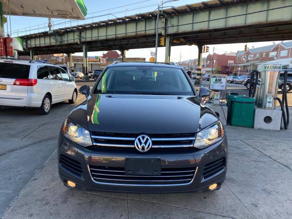 2013 Volkswagen Touareg TDI AWD TurboDiesel Clean CarFax 28 Records for sale in Brooklyn, NY – photo 8