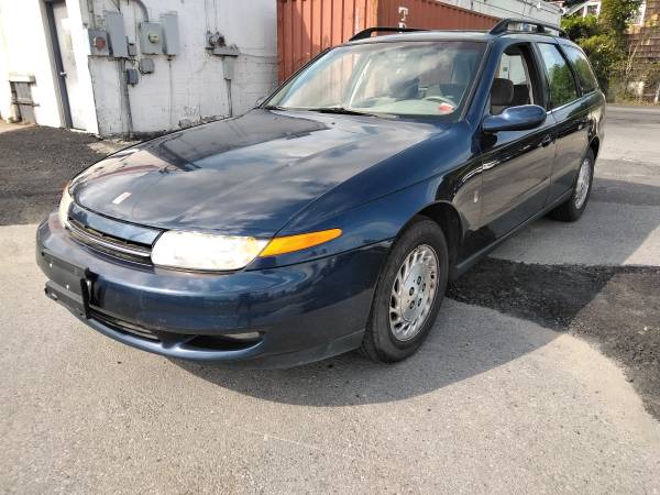 01 Saturn wagon 3.0. rustfree and dentfree - cars & trucks - by... for sale in Vails Gate, NY – photo 9