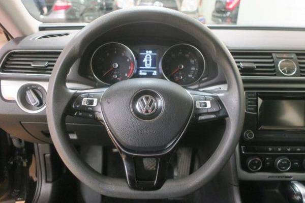 2016 Volkswagen Passat - - by dealer - vehicle for sale in Carlstadt, NJ – photo 14